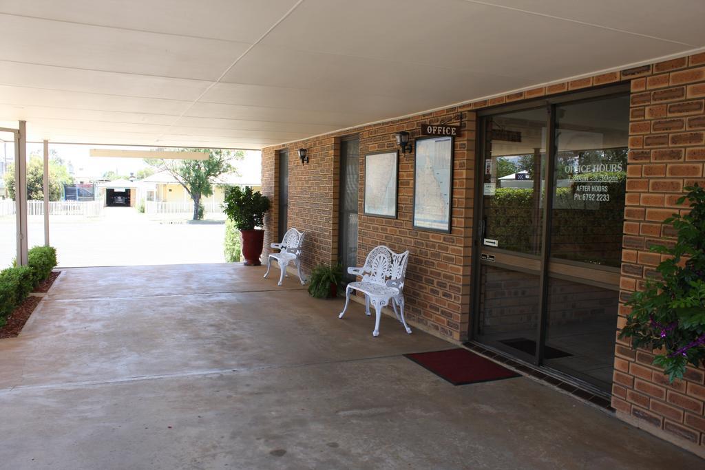 Mid Town Inn Narrabri Extérieur photo