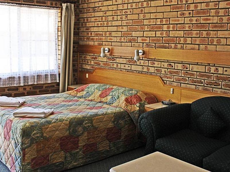 Mid Town Inn Narrabri Extérieur photo
