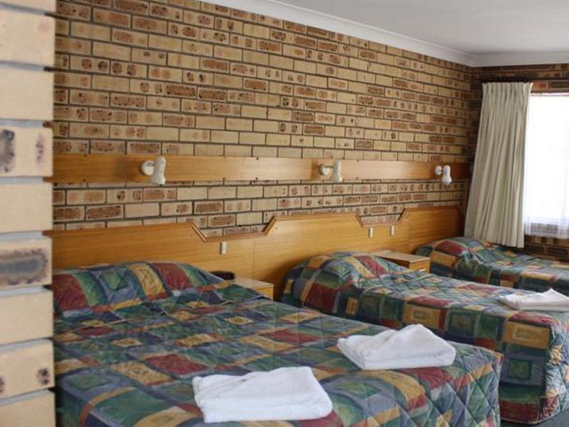 Mid Town Inn Narrabri Extérieur photo
